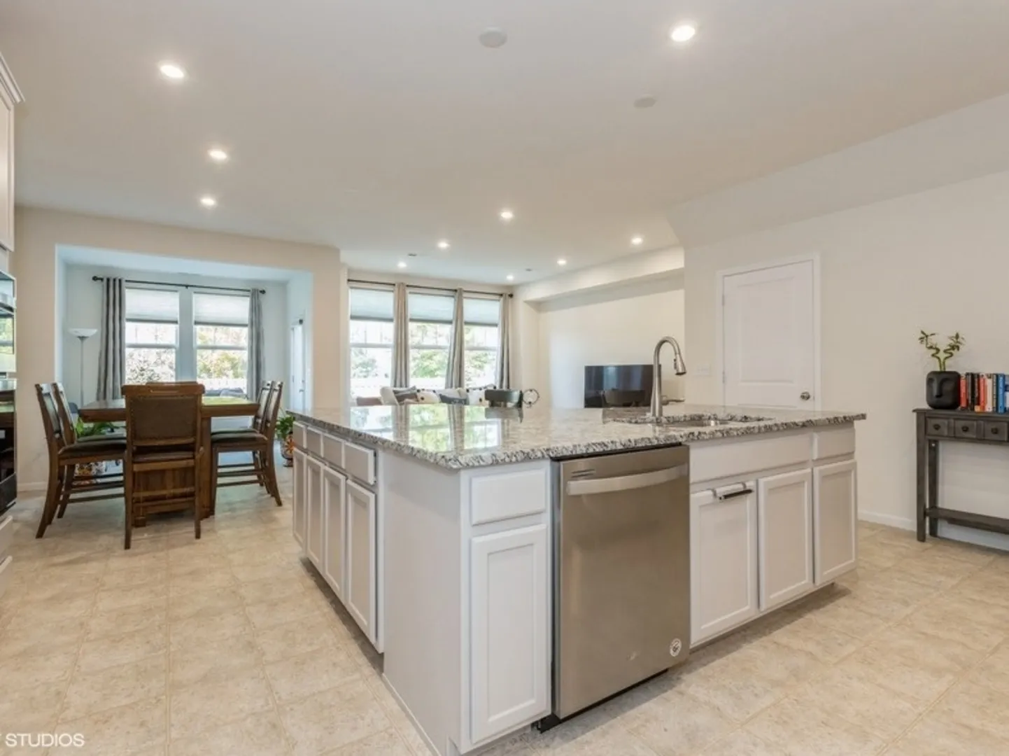 537 Watercress Drive IL