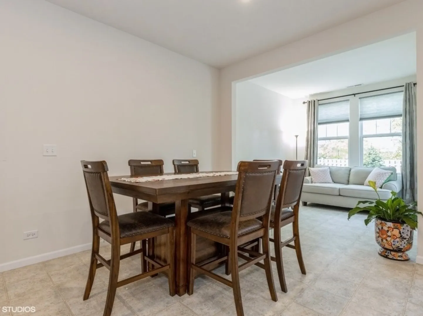 537 Watercress Drive IL