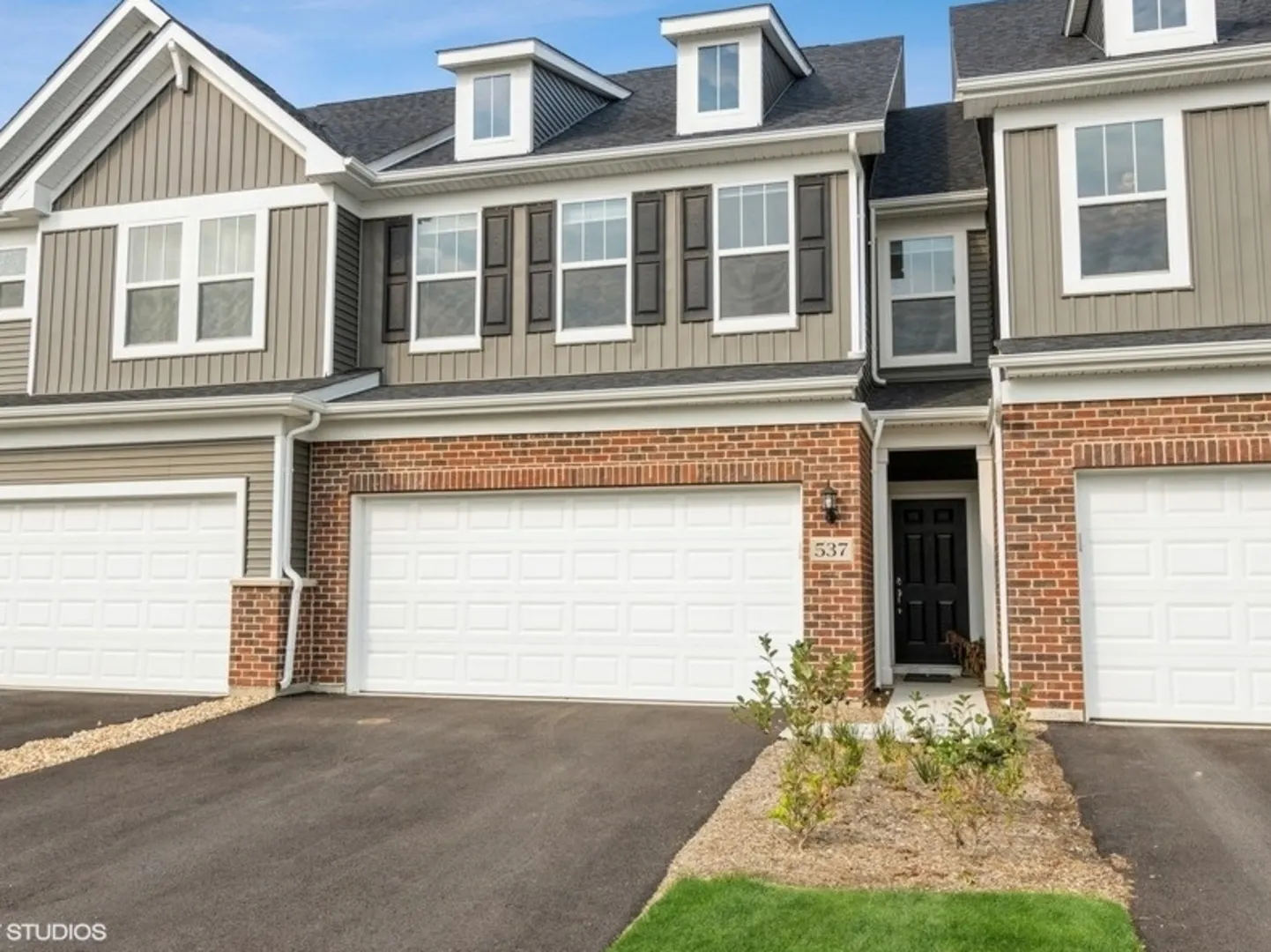 537 Watercress Drive IL