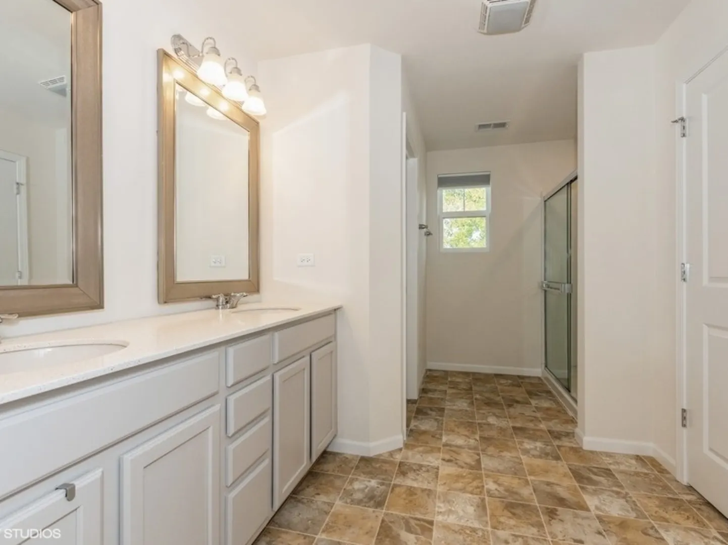 537 Watercress Drive IL