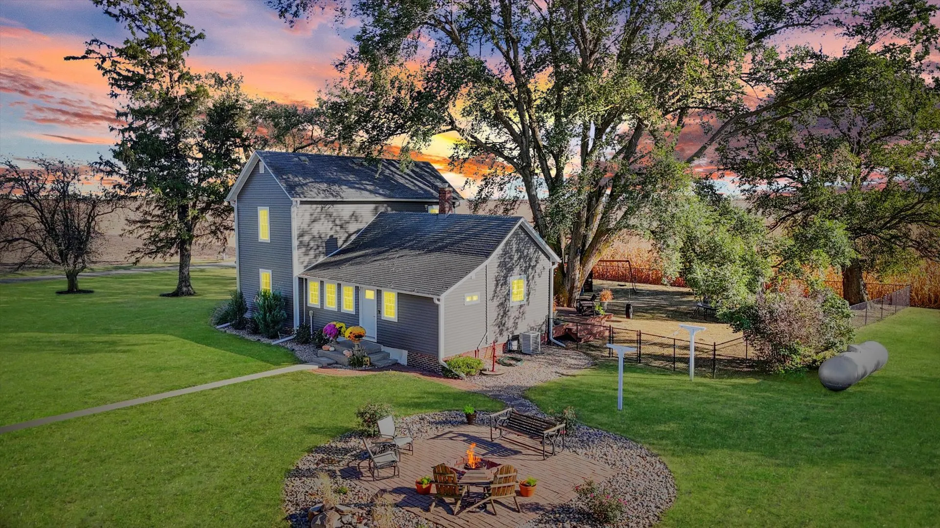 151 County Road E IL