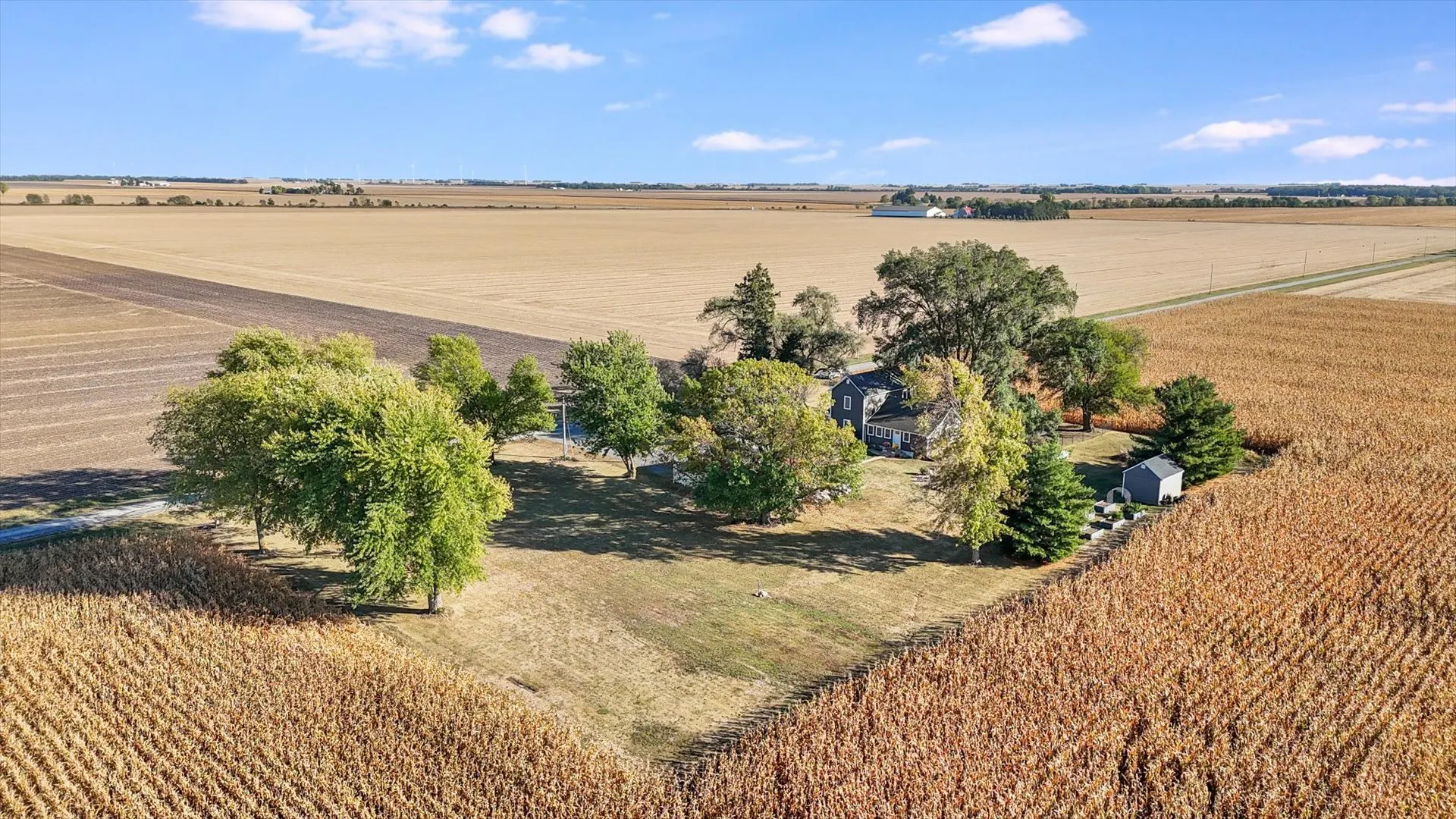 151 County Road E IL