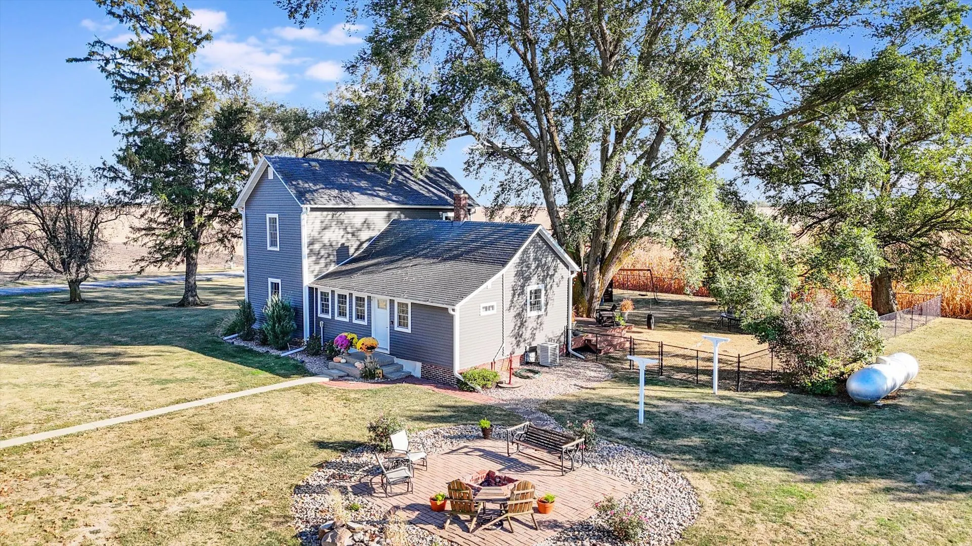 151 County Road E IL