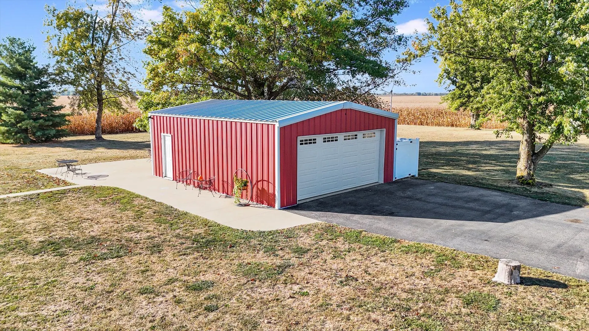 151 County Road E IL