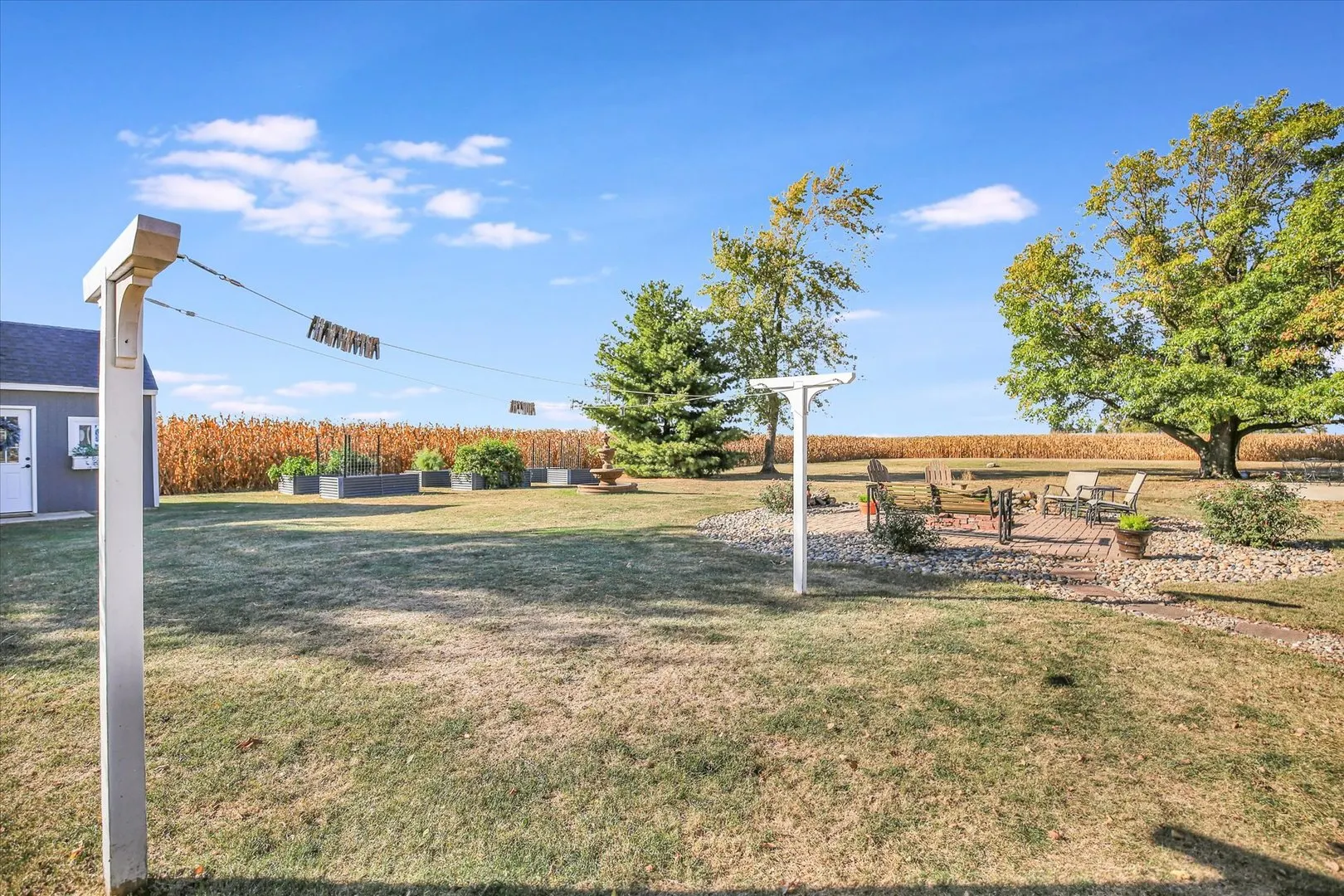 151 County Road E IL