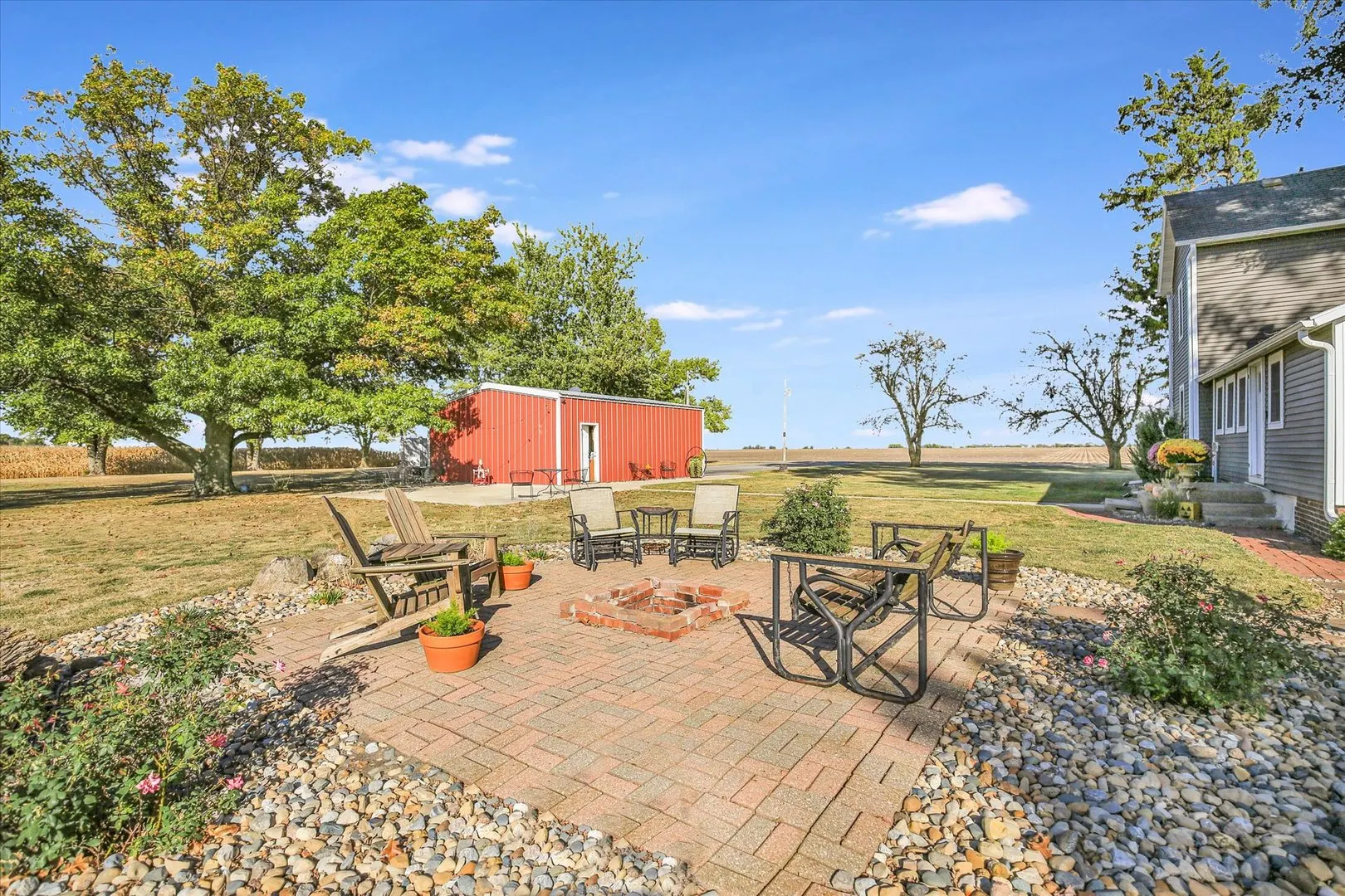 151 County Road E IL