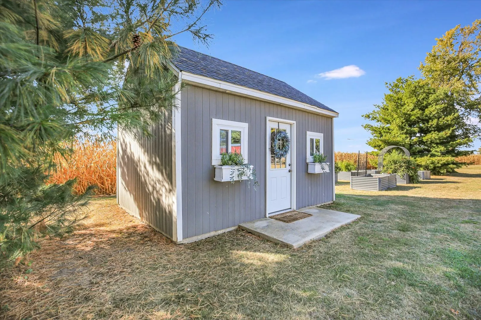151 County Road E IL