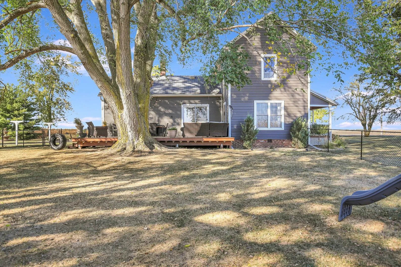 151 County Road E IL