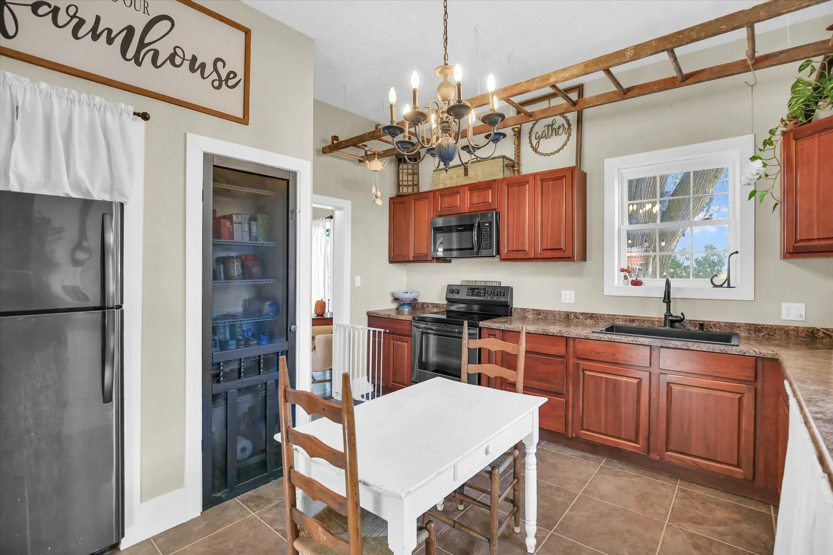 151 County Road E IL