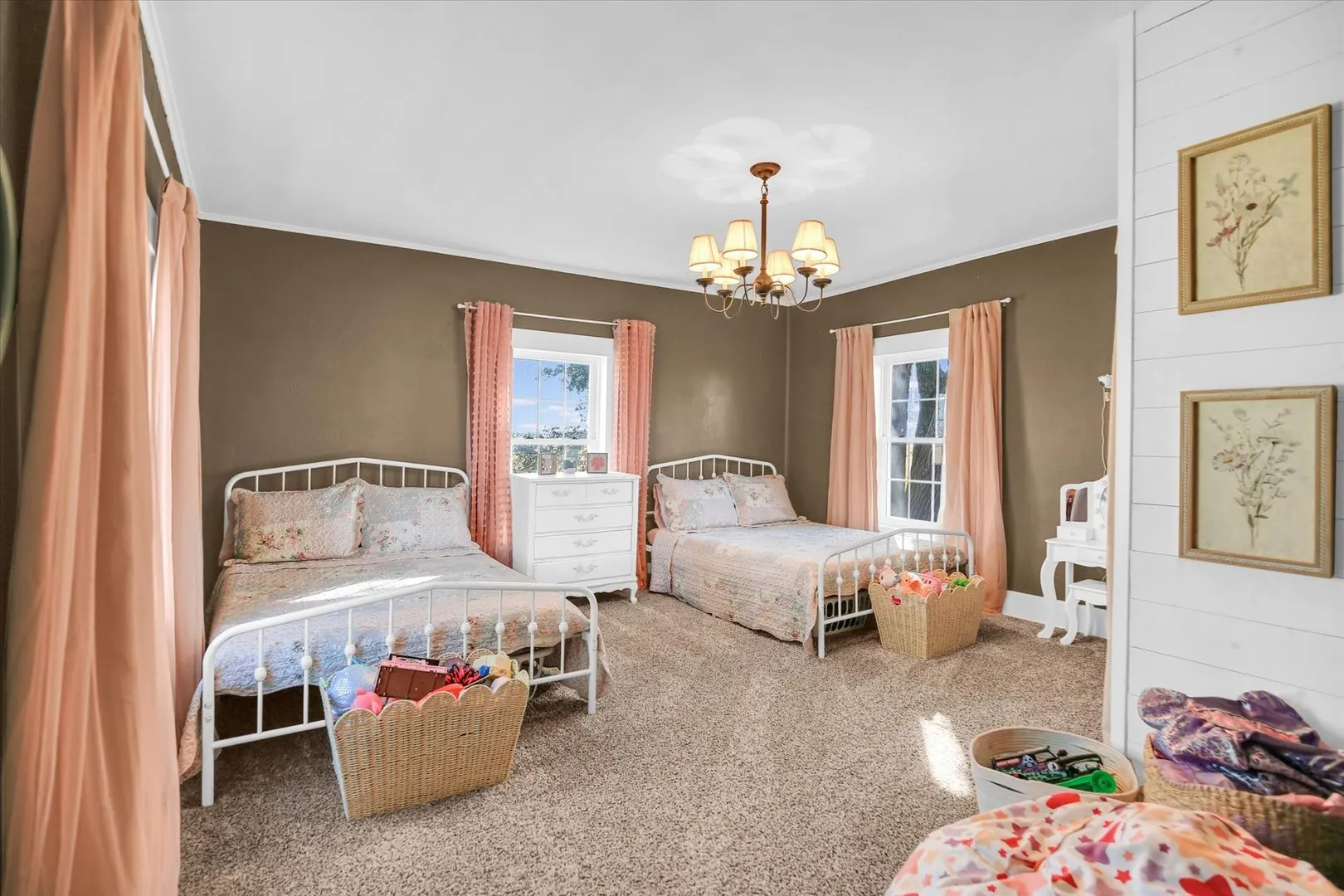 151 County Road E IL