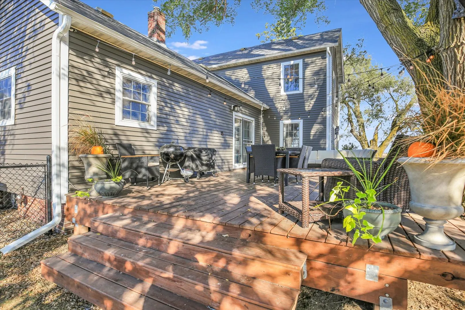 151 County Road E IL