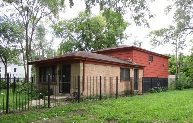 5610 S Lowe Avenue IL