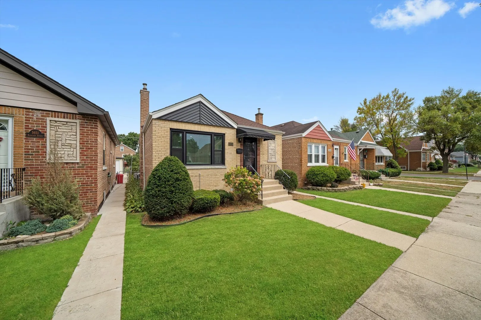 5653 S Normandy Avenue IL