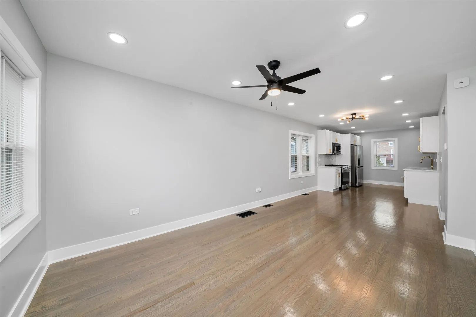 5653 S Normandy Avenue IL