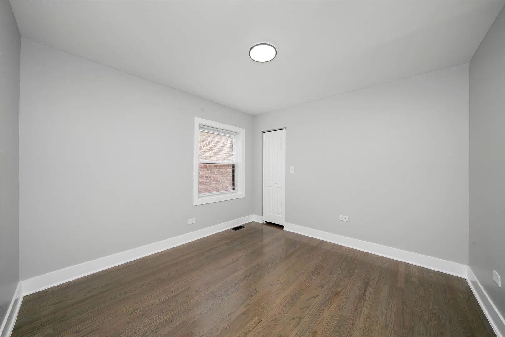 5653 S Normandy Avenue IL