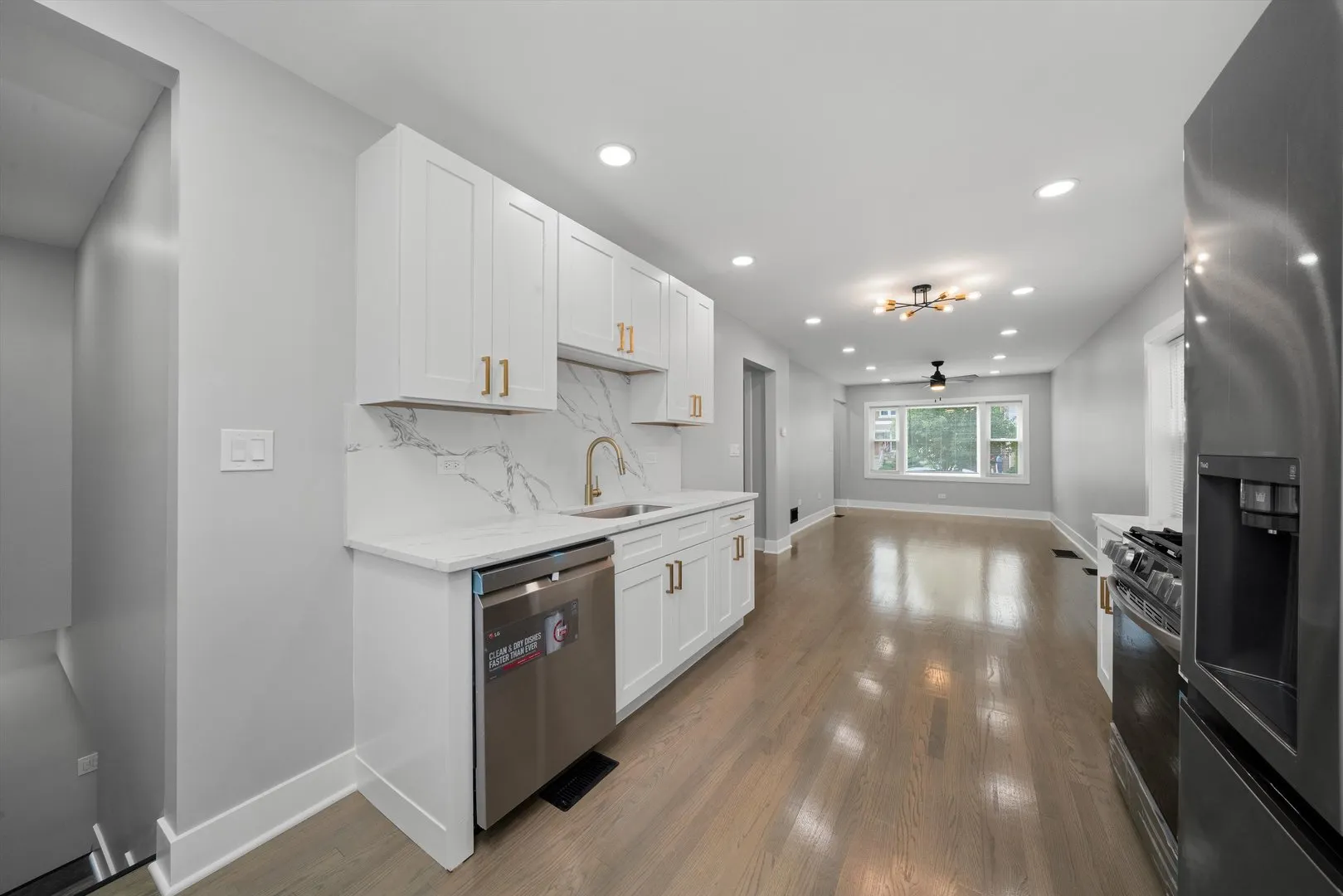 5653 S Normandy Avenue IL