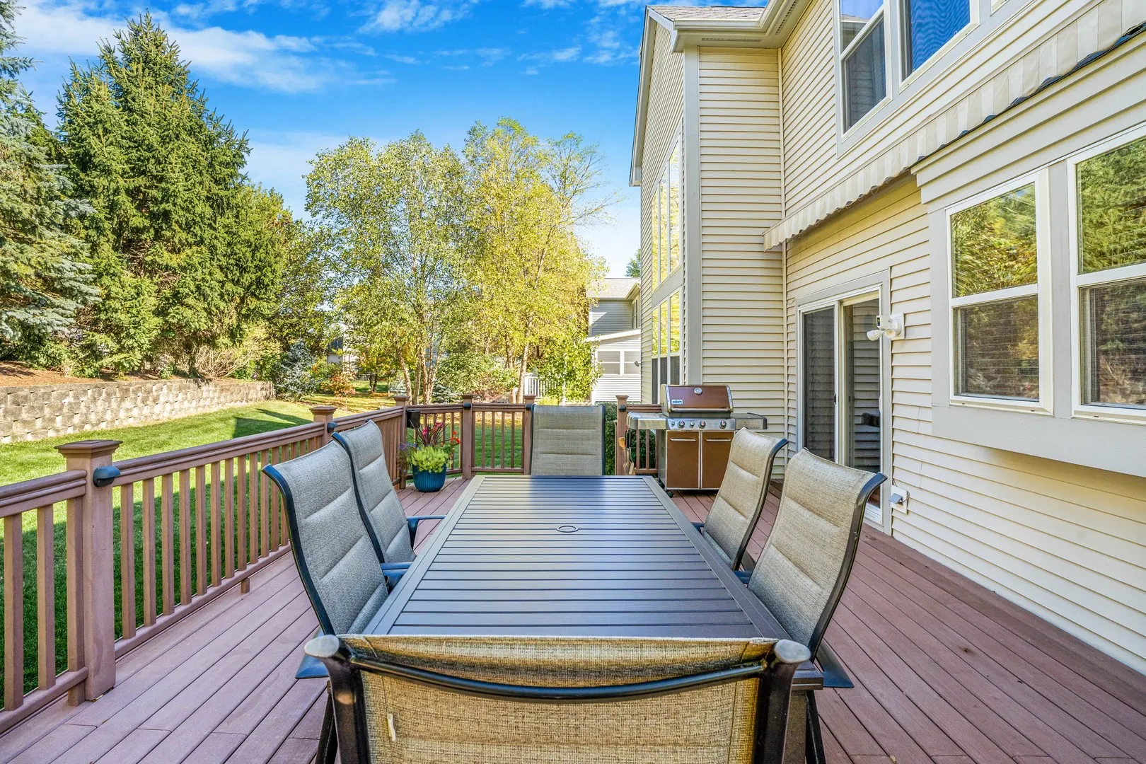 104 Cottonwood Drive IL