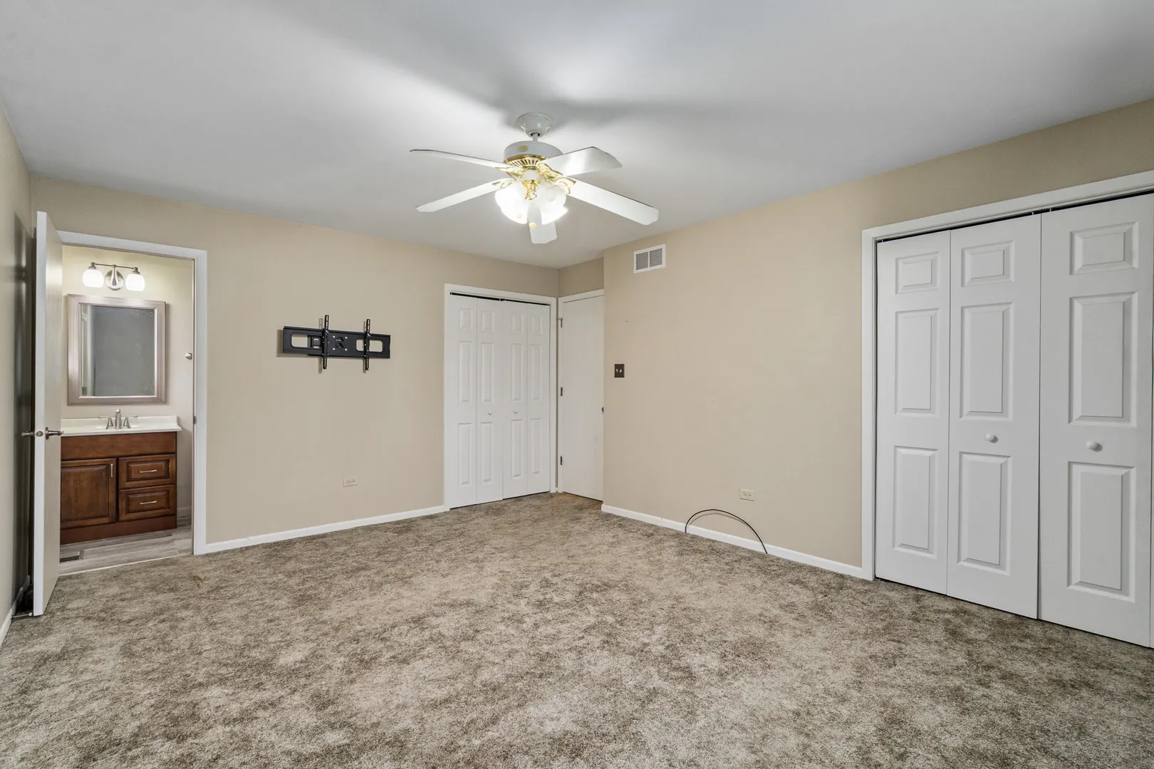15642 Plum Tree Drive IL