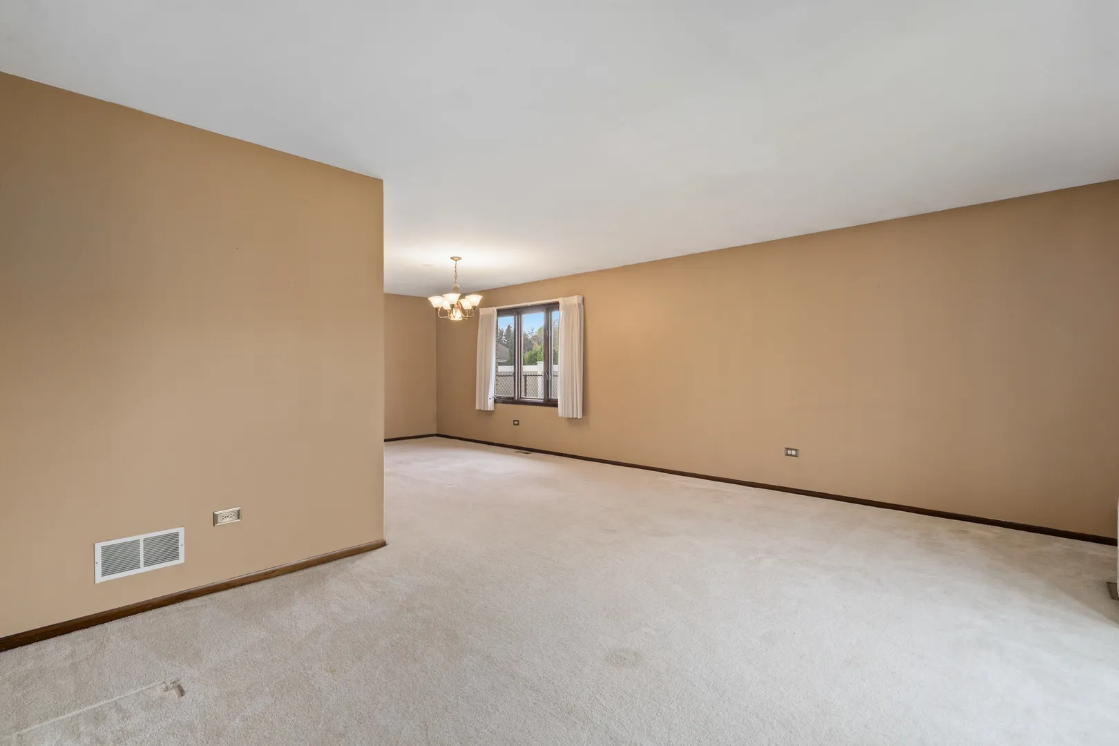 15642 Plum Tree Drive IL