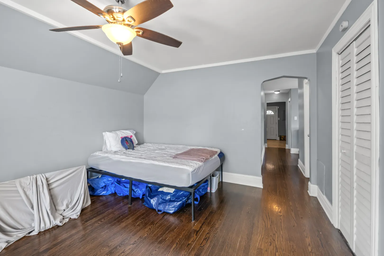 10044 S La Salle Street S IL