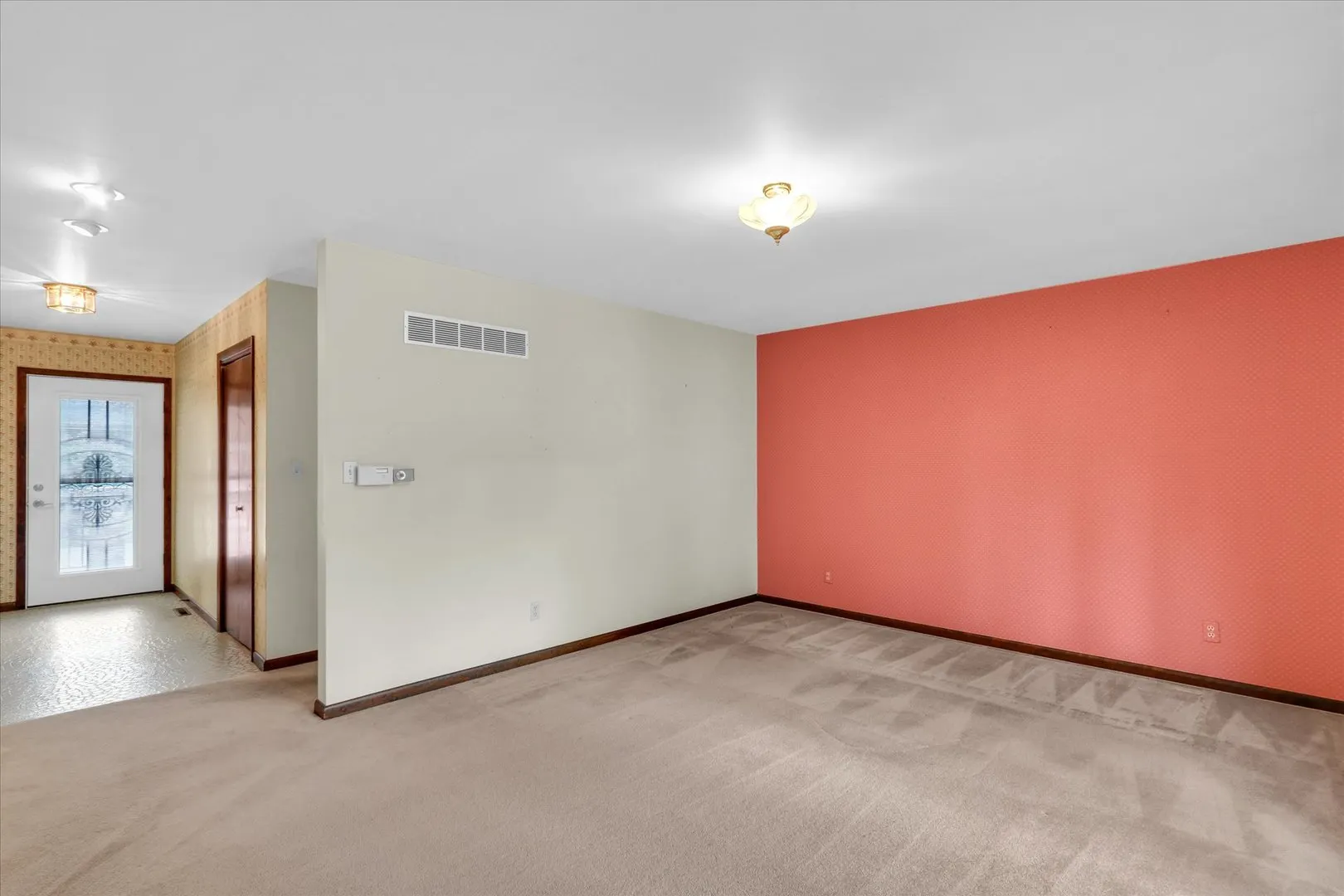 2208 Plymouth Drive IL