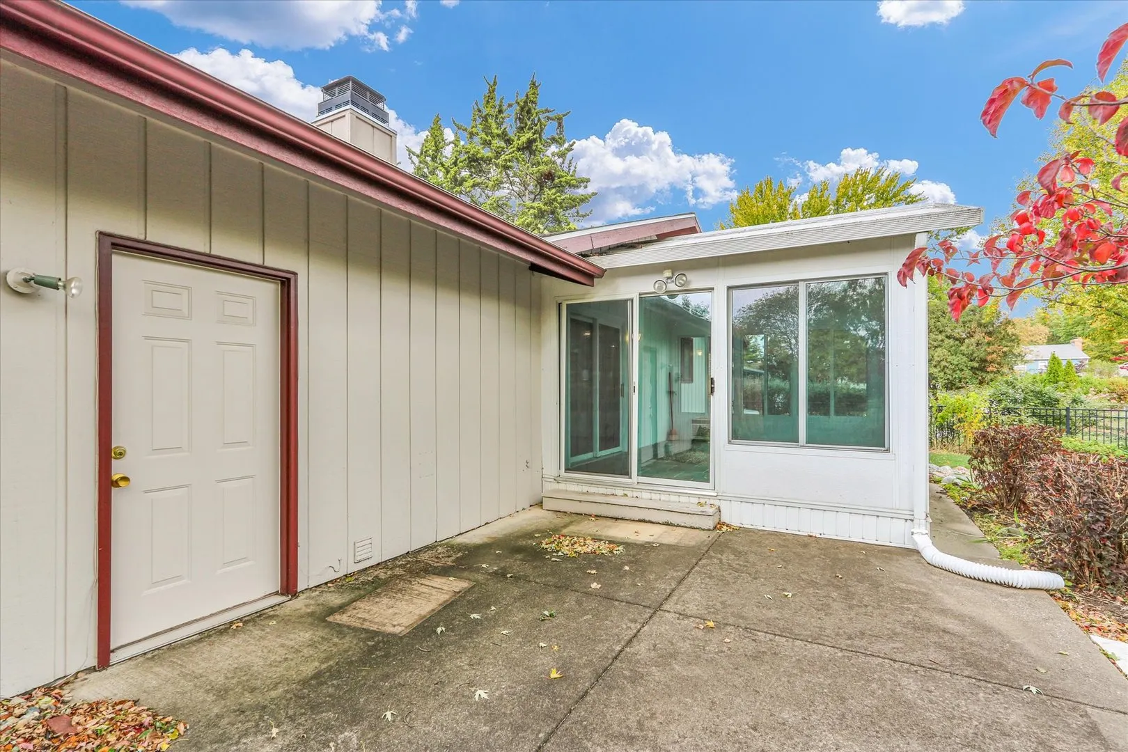 2208 Plymouth Drive IL