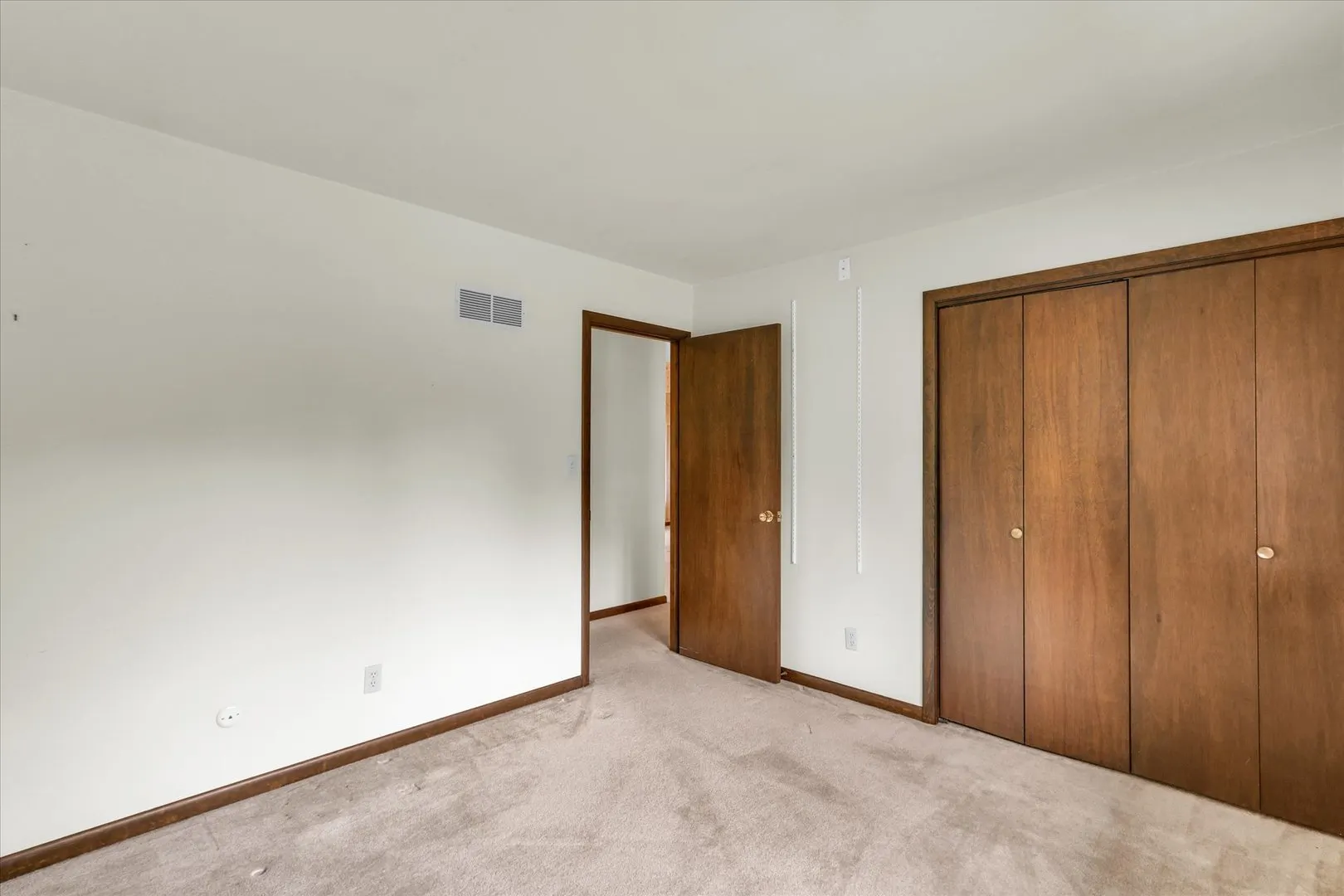 2208 Plymouth Drive IL