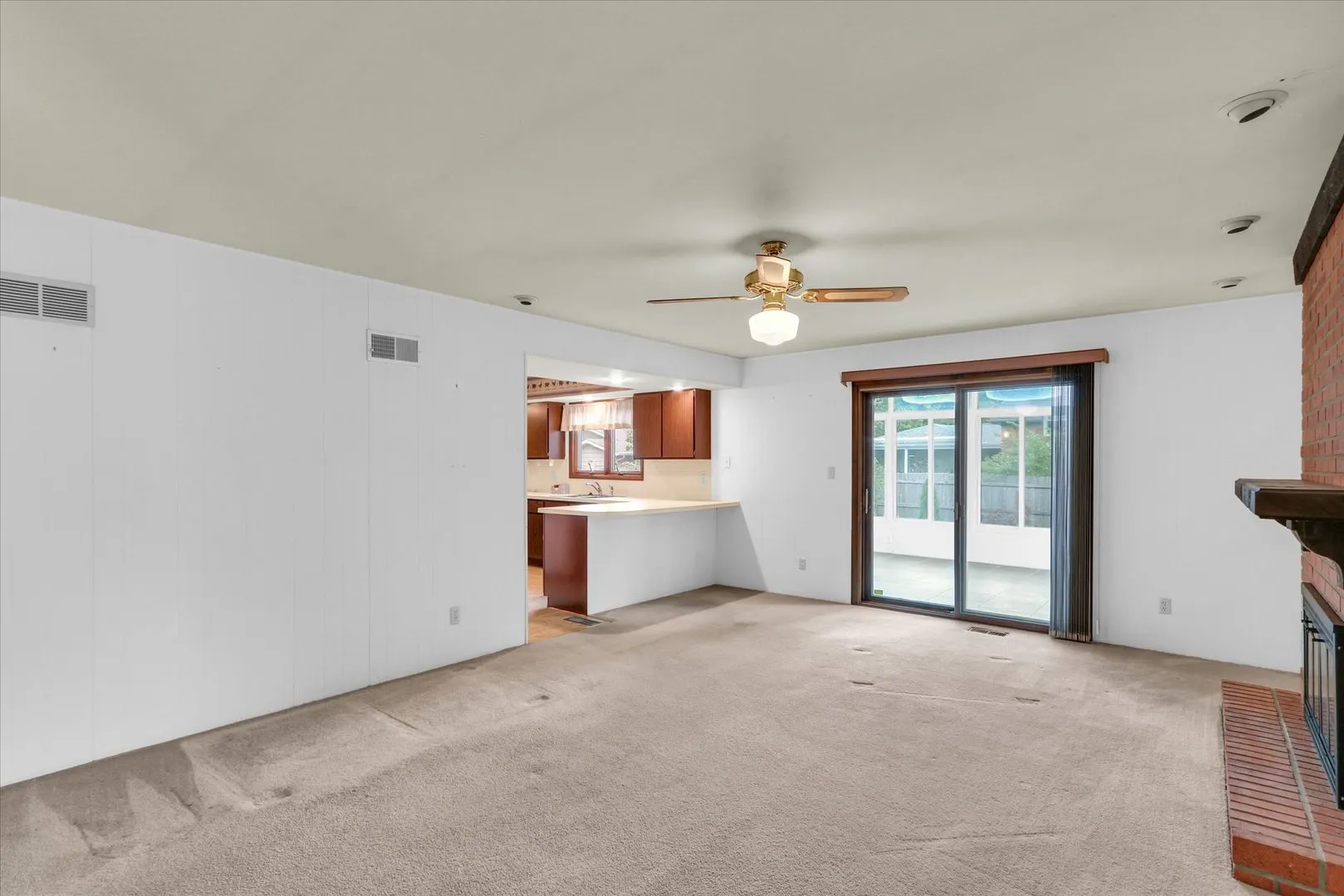 2208 Plymouth Drive IL