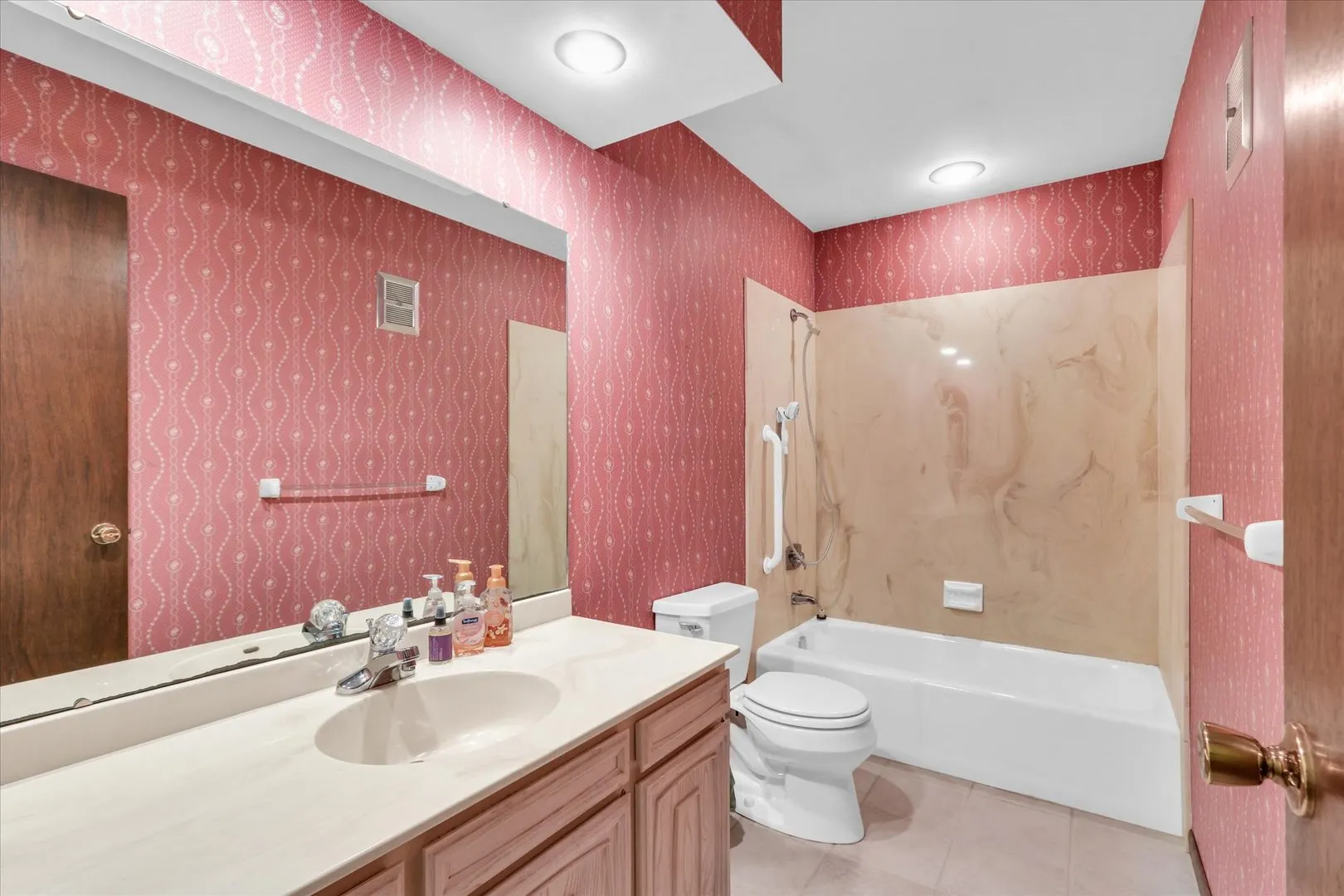 2208 Plymouth Drive IL