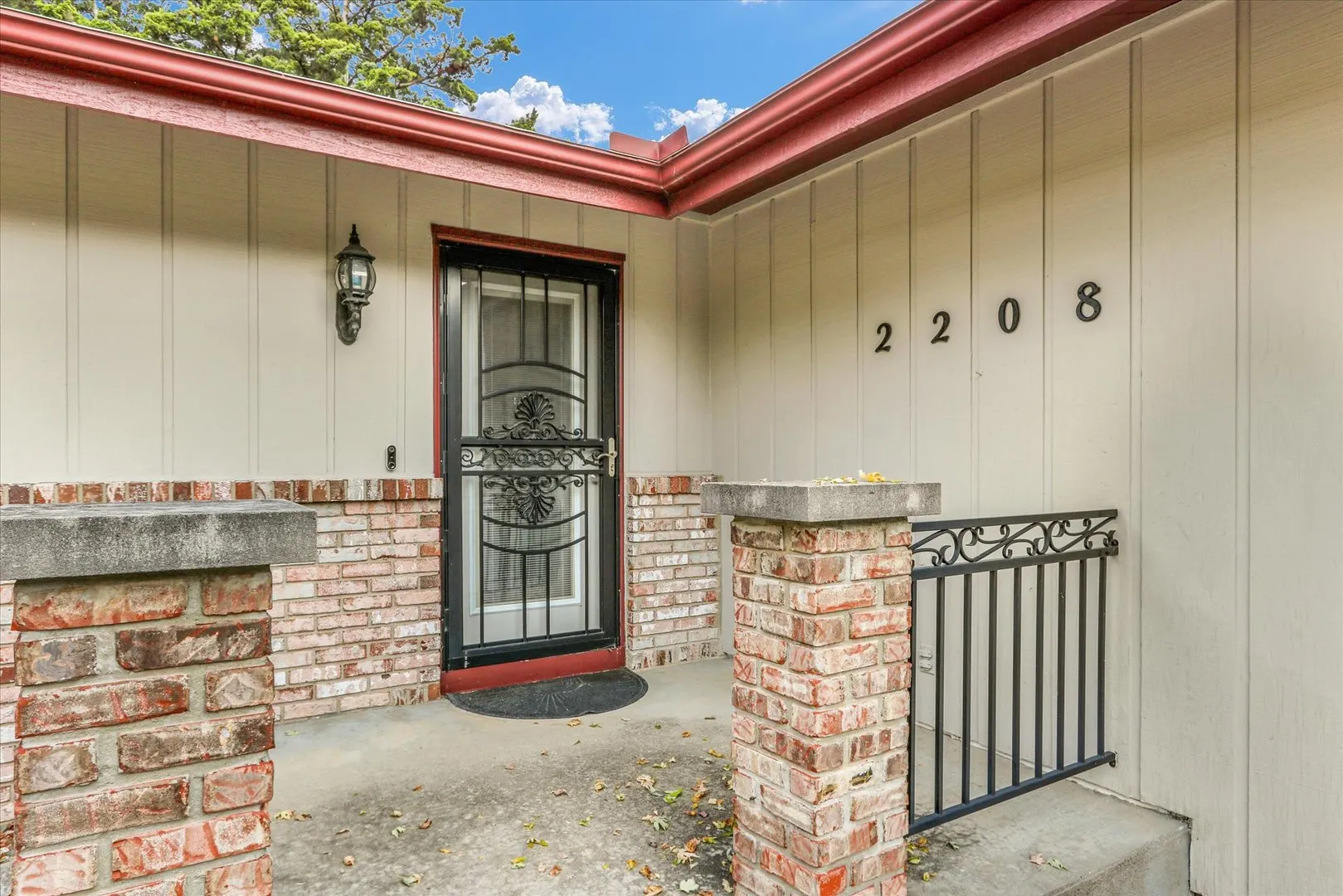 2208 Plymouth Drive IL