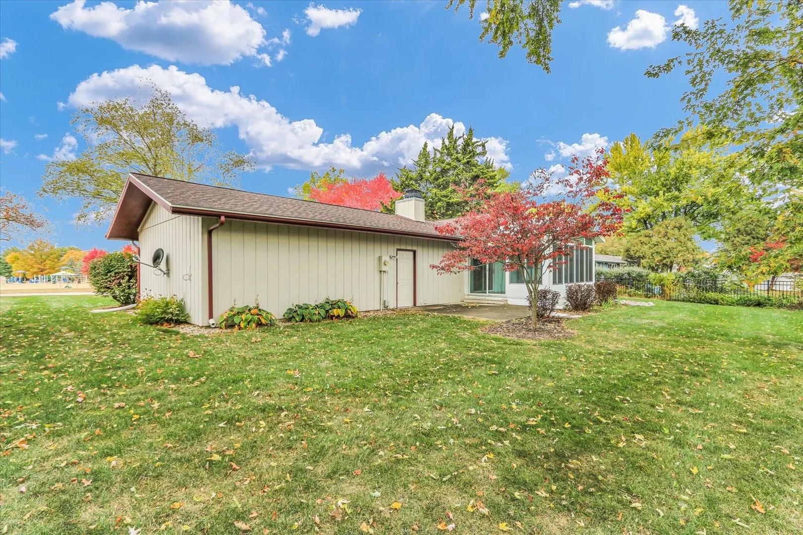 2208 Plymouth Drive IL