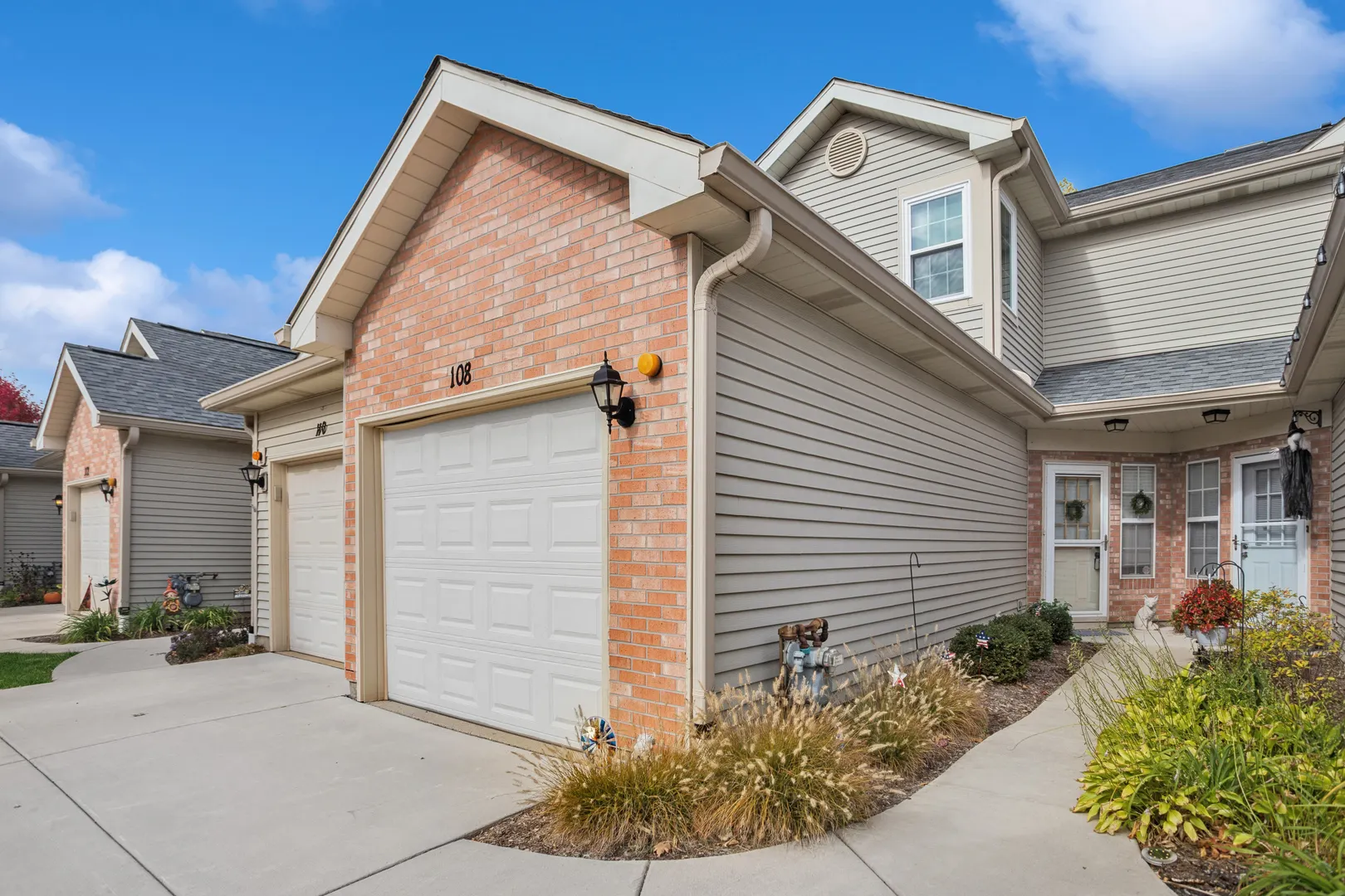 108 Golfview Drive IL