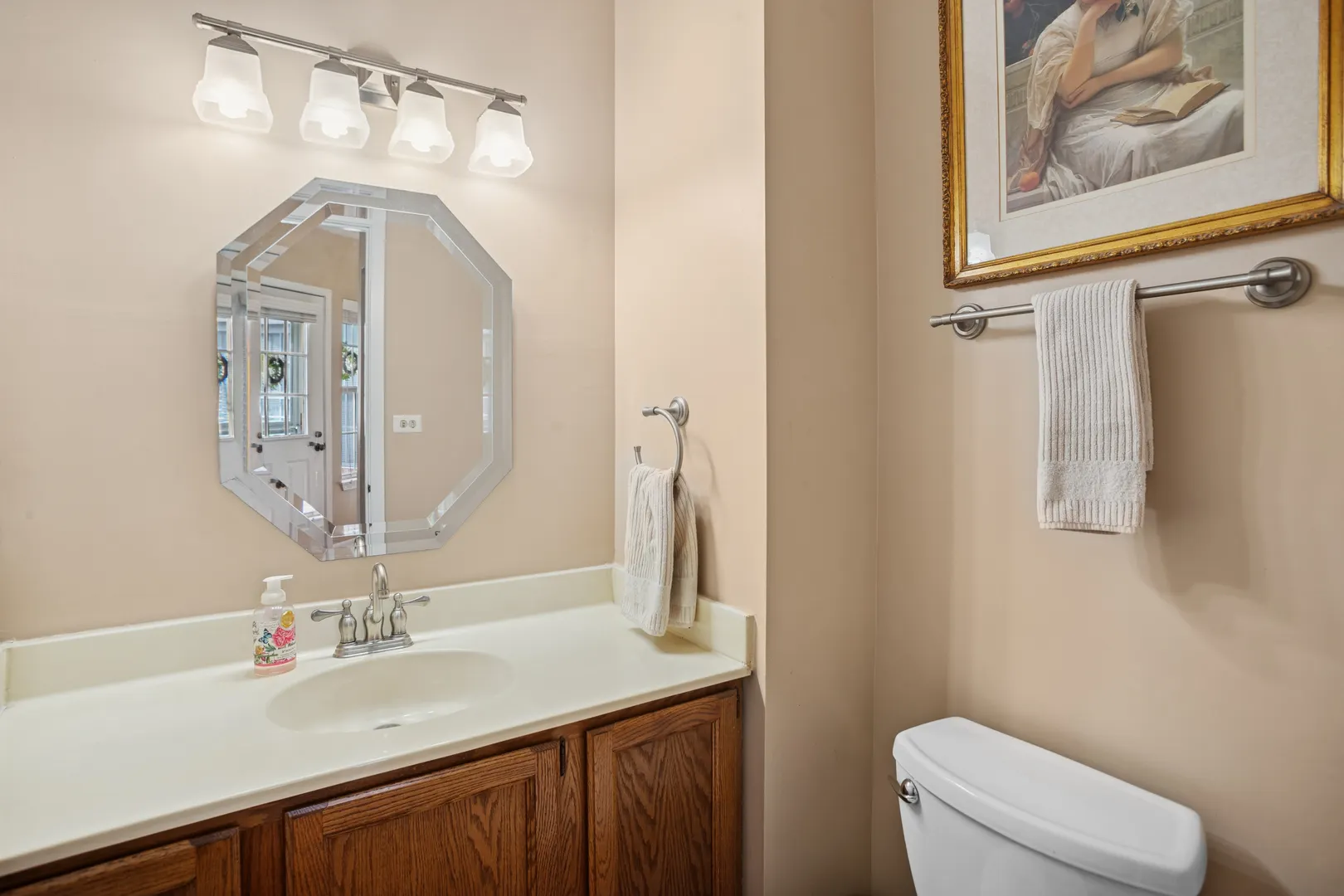 108 Golfview Drive IL