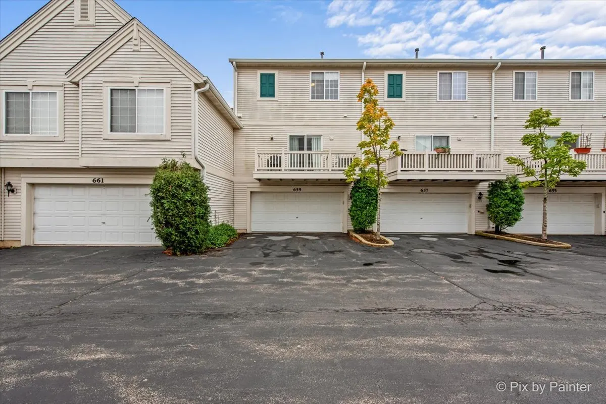 659 S Rosehall Lane IL
