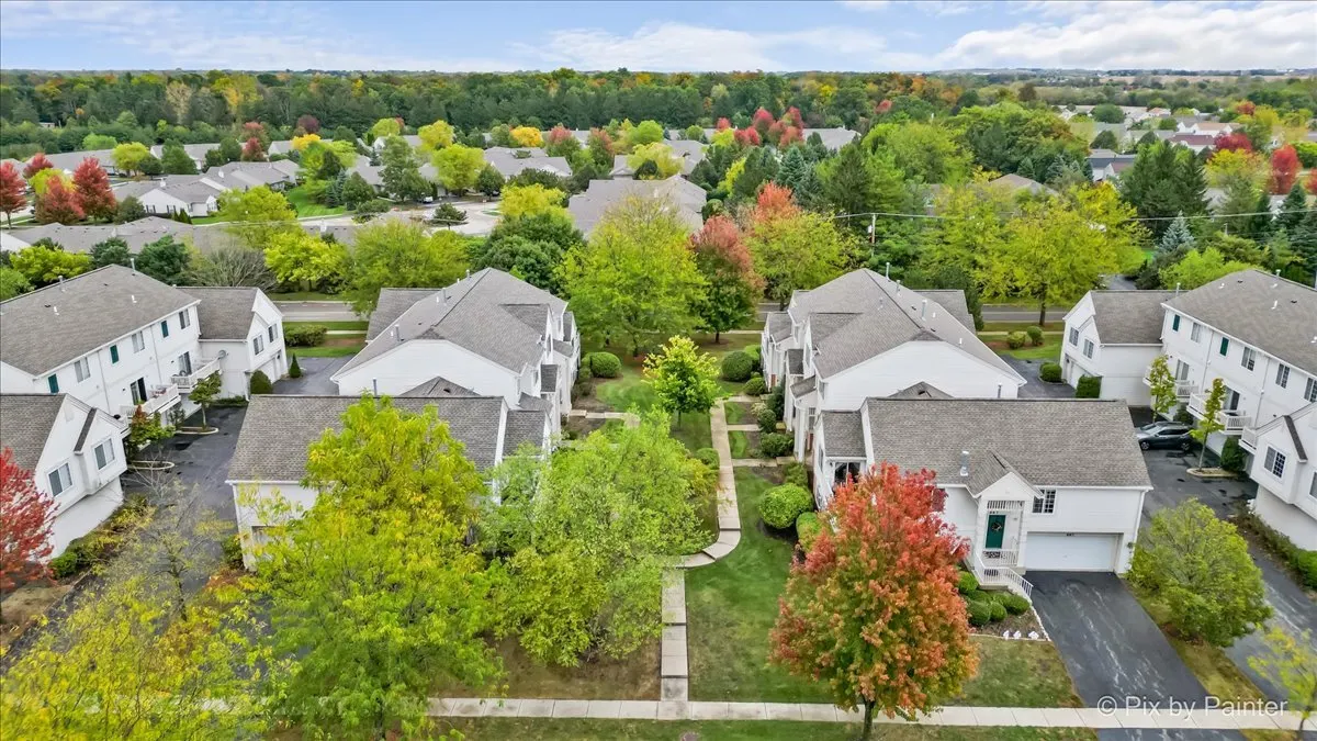659 S Rosehall Lane IL
