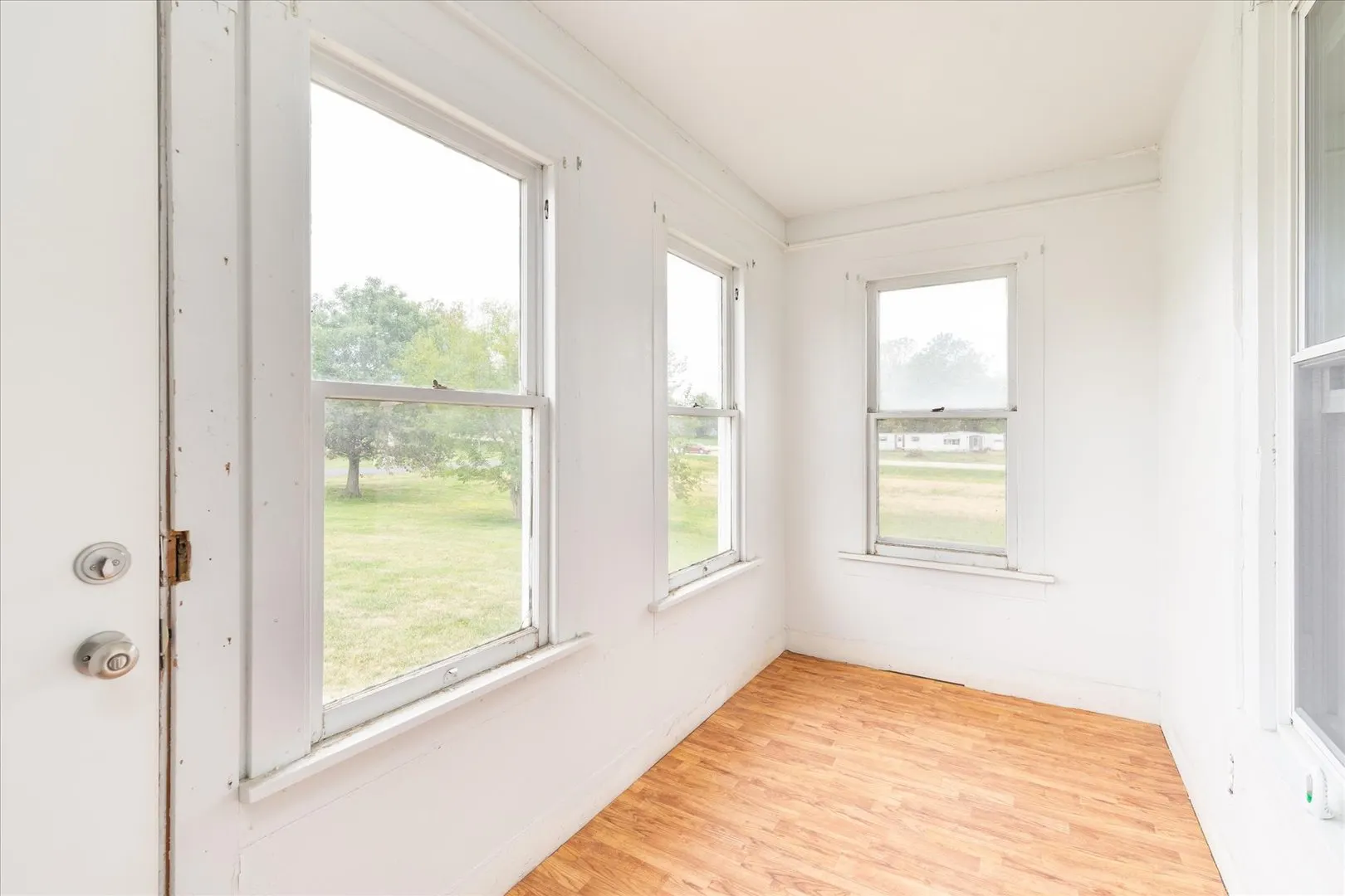 107 E Long Street IL