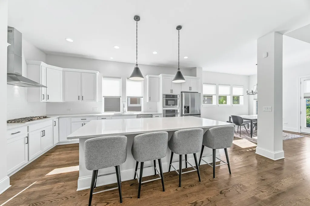 1053 Ironwood Court IL