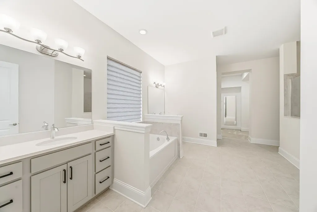 1053 Ironwood Court IL