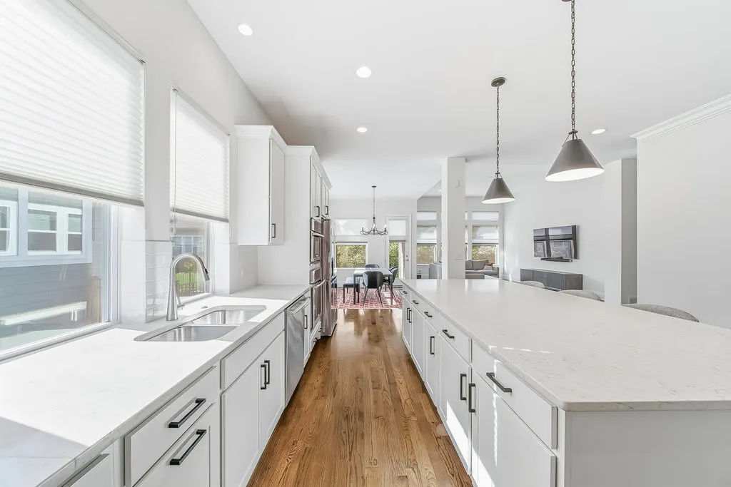 1053 Ironwood Court IL