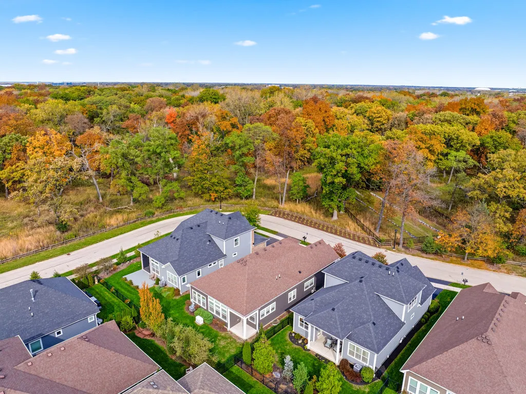 1053 Ironwood Court IL