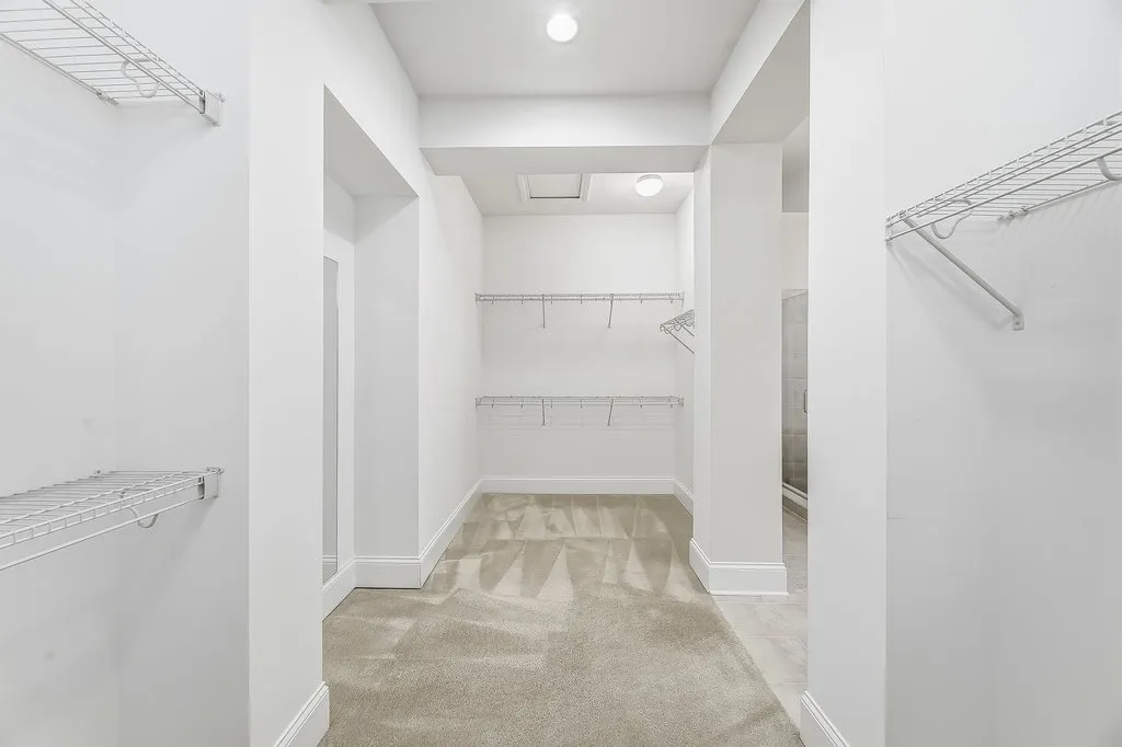 1053 Ironwood Court IL