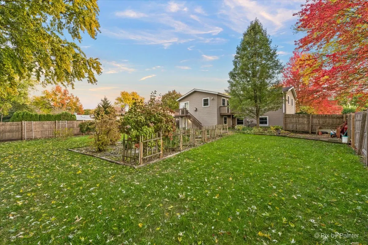 1842 Country Knoll Lane IL