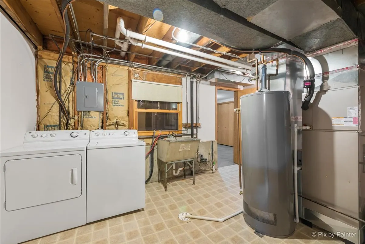 1842 Country Knoll Lane IL