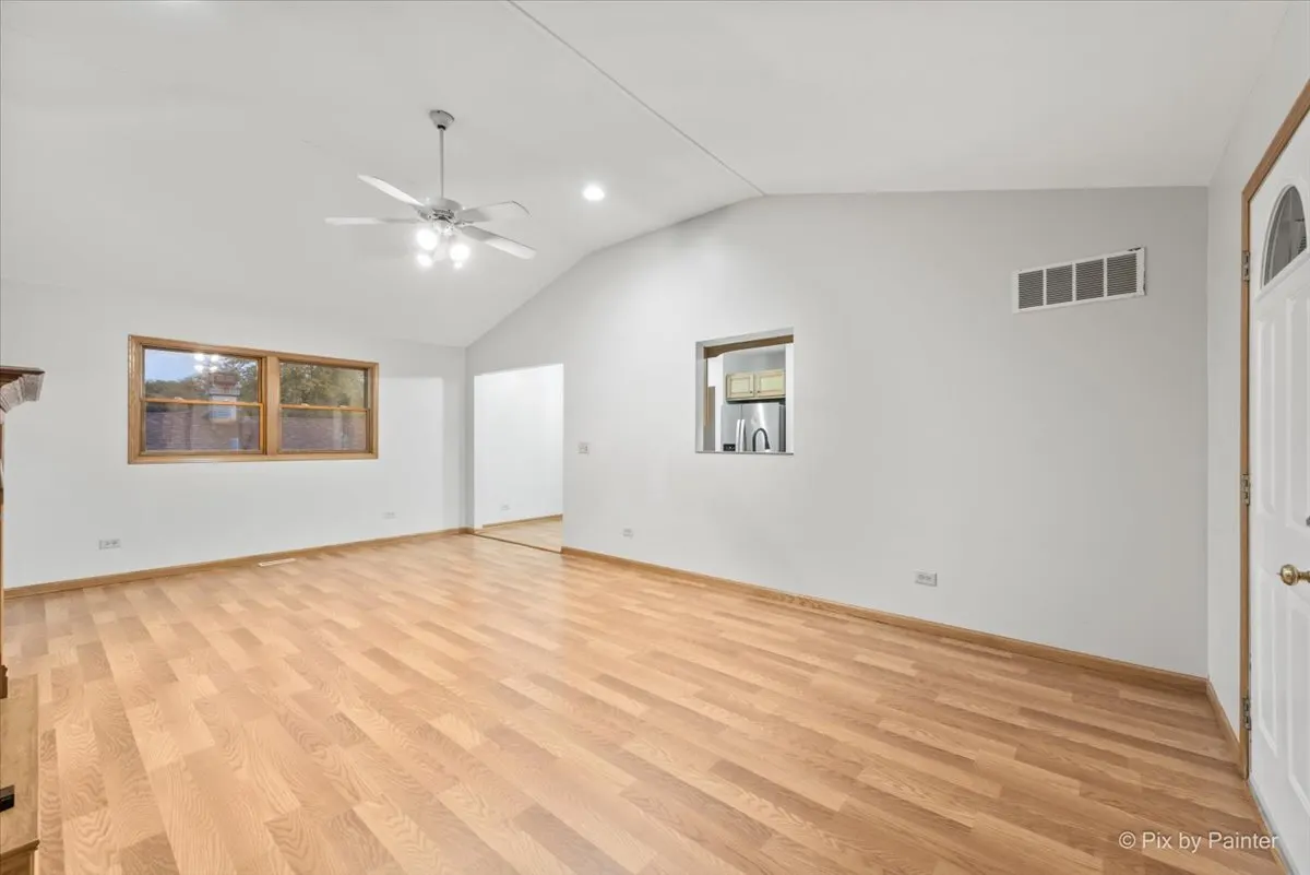 1842 Country Knoll Lane IL