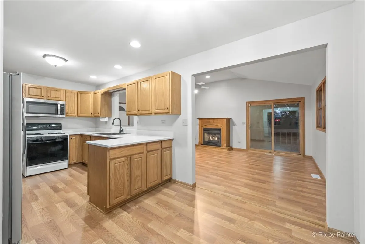 1842 Country Knoll Lane IL