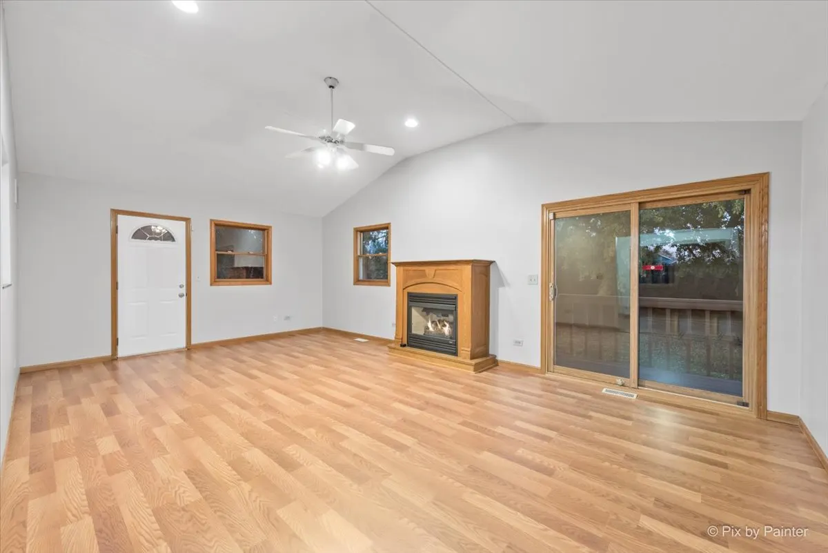 1842 Country Knoll Lane IL