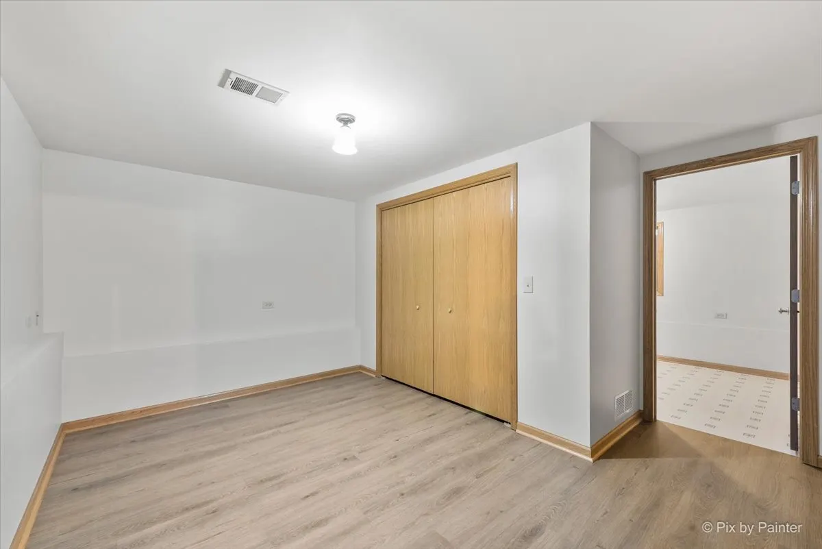 1842 Country Knoll Lane IL