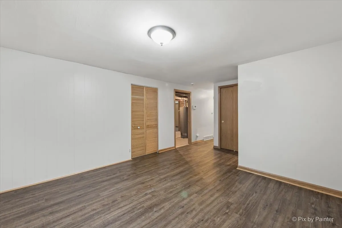 1842 Country Knoll Lane IL