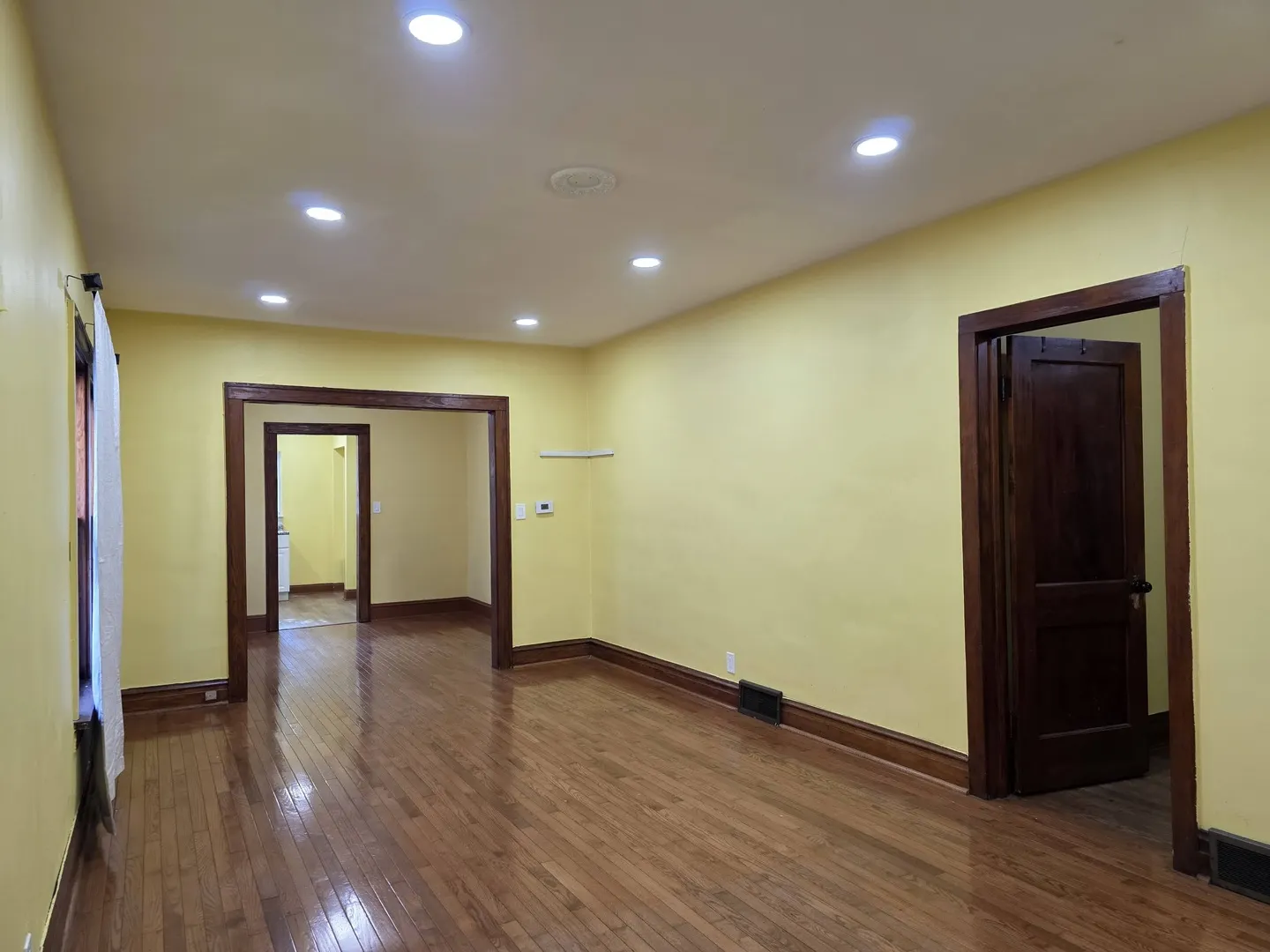 803 Broadway Avenue IL