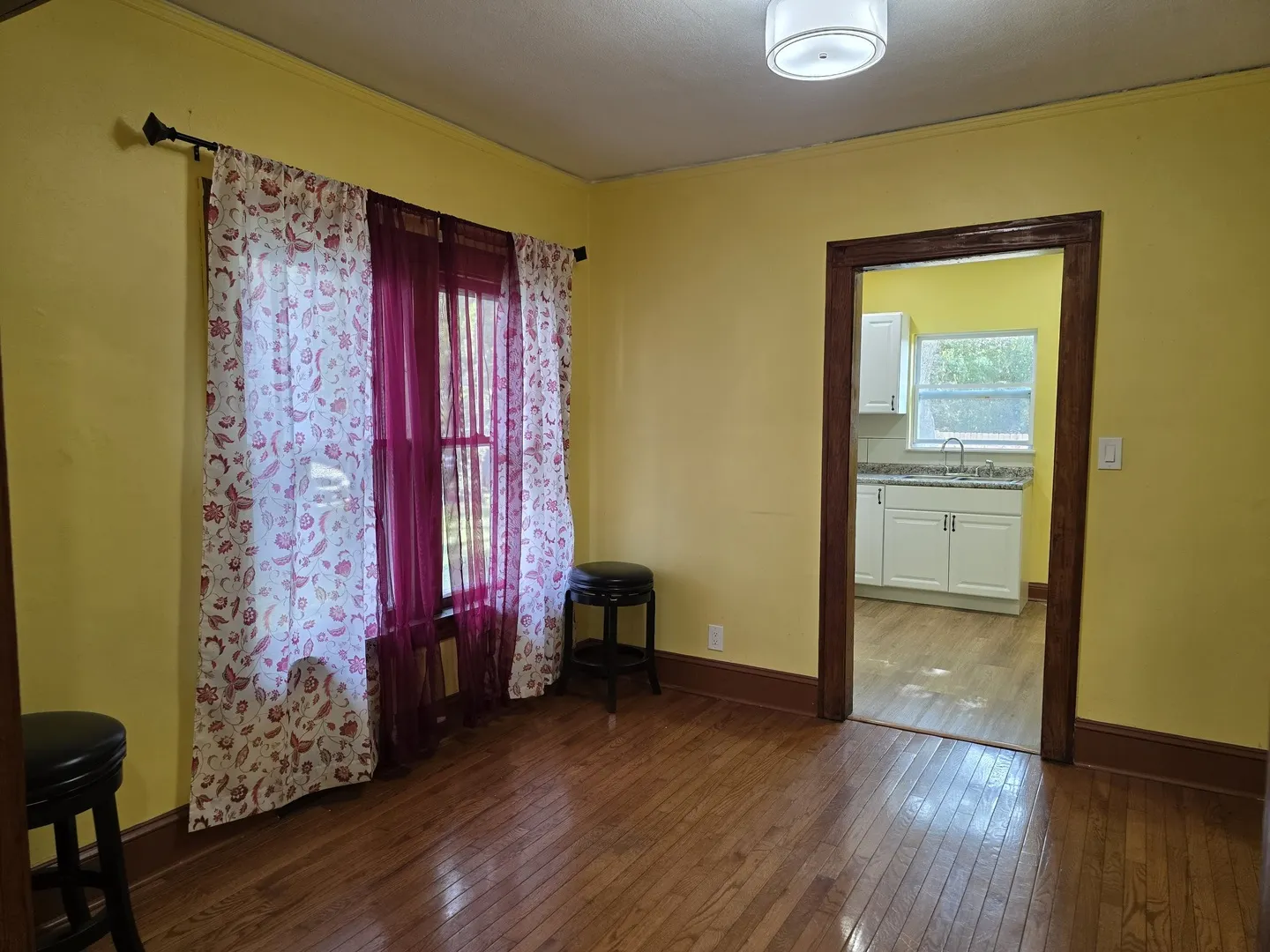 803 Broadway Avenue IL